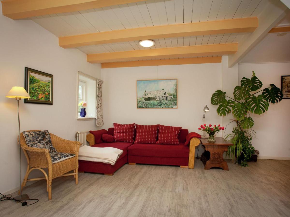 Fairytale Cottage In Nes Friesland With Garden מראה חיצוני תמונה