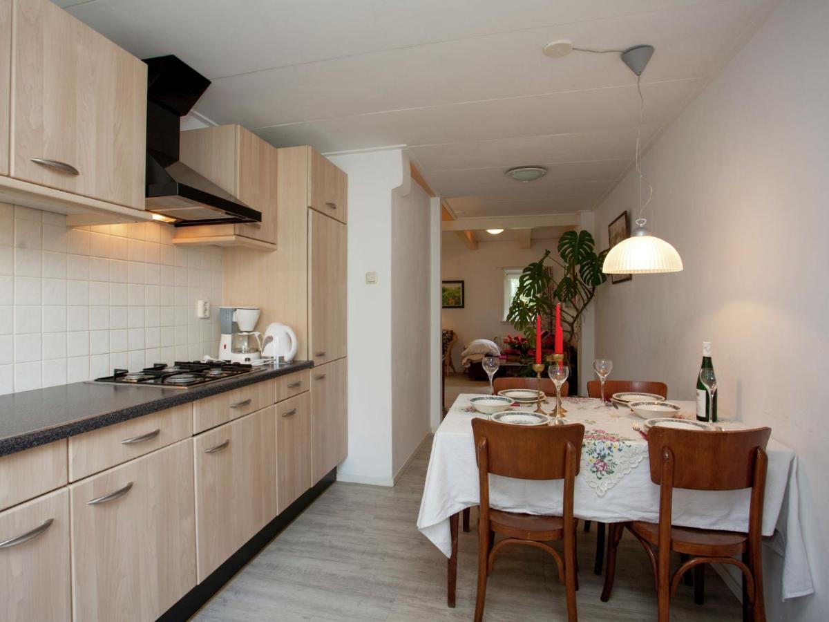 Fairytale Cottage In Nes Friesland With Garden מראה חיצוני תמונה